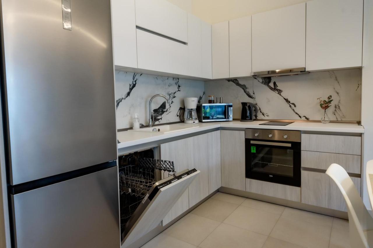 Itaka Familiy Apartments - Halkidiki Suites Com Nikiti  Exteriör bild